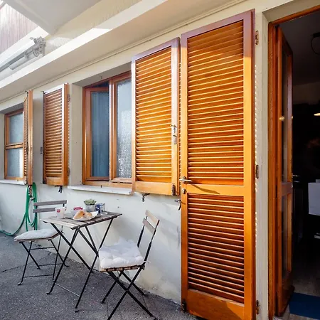 Apartment Open The Classic Wooden Shutters At A Cozy Nest Florence