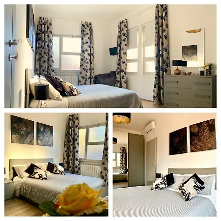 Open The Classic Wooden Shutters At A Cozy Nest 아파트 피렌체